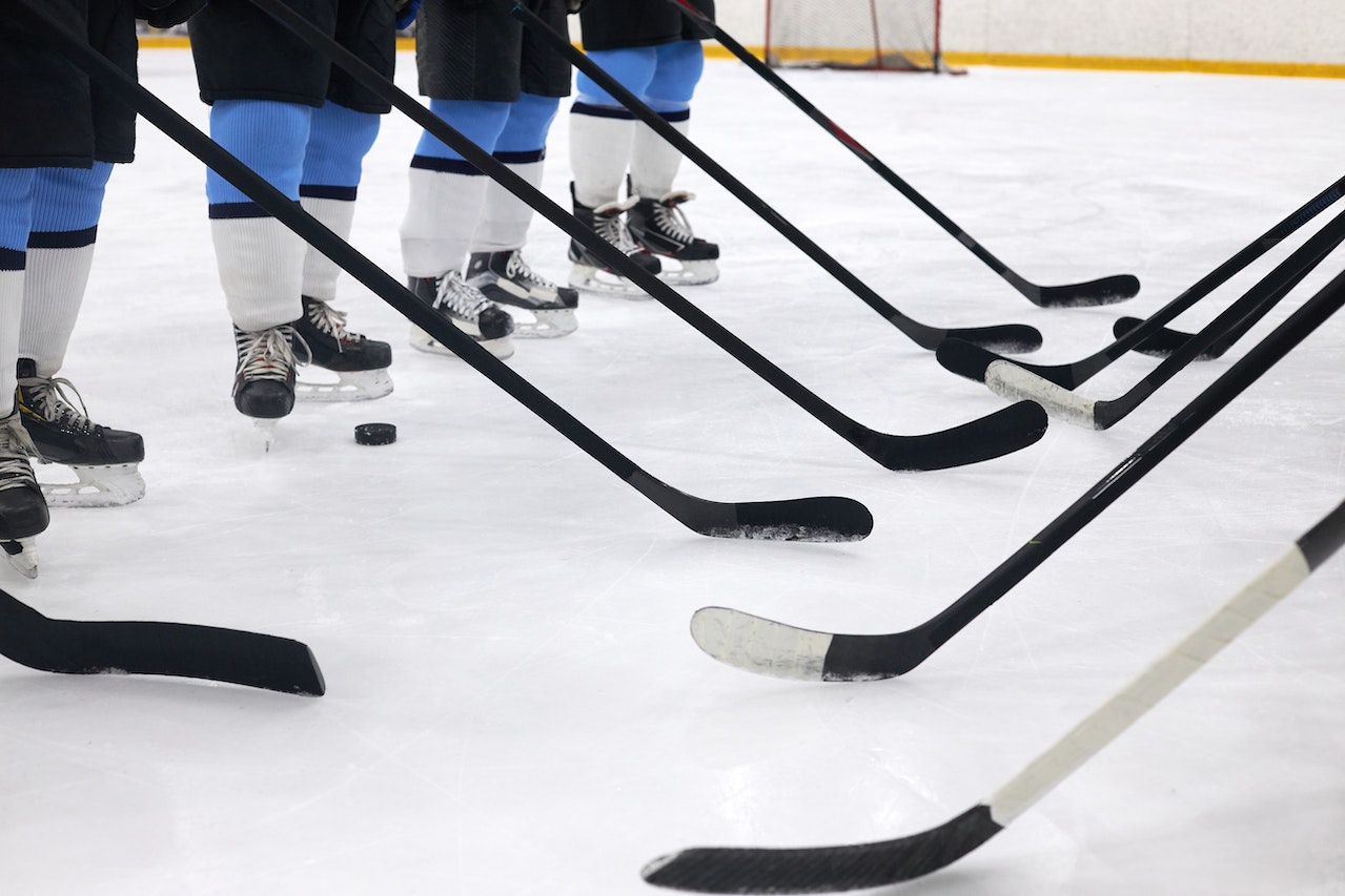 hockey sticks taping
